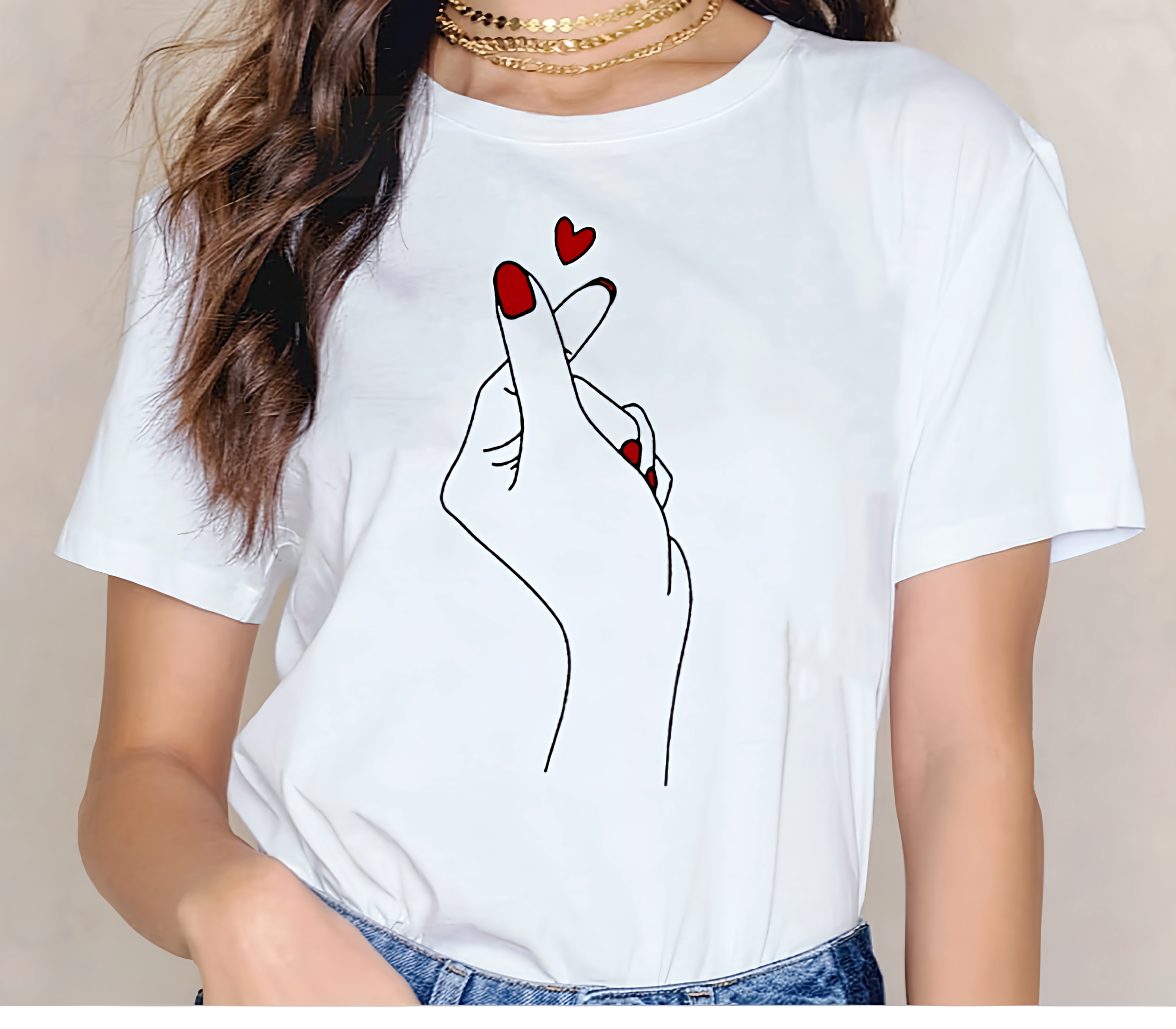 Camiseta Finger Heart Minimalista