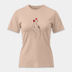 Camiseta Finger Heart Minimalista