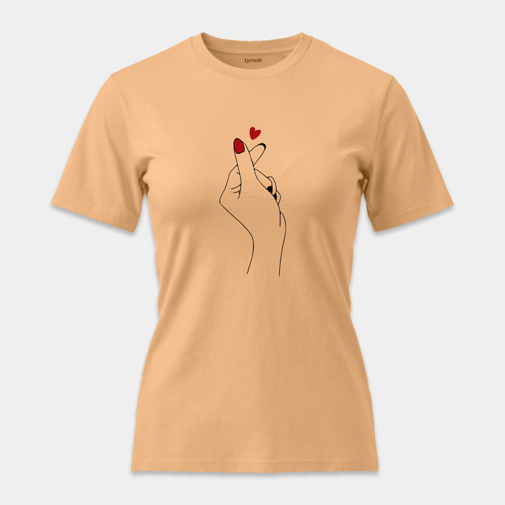 Camiseta Finger Heart Minimalista
