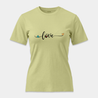 Camiseta Love Corazones Script