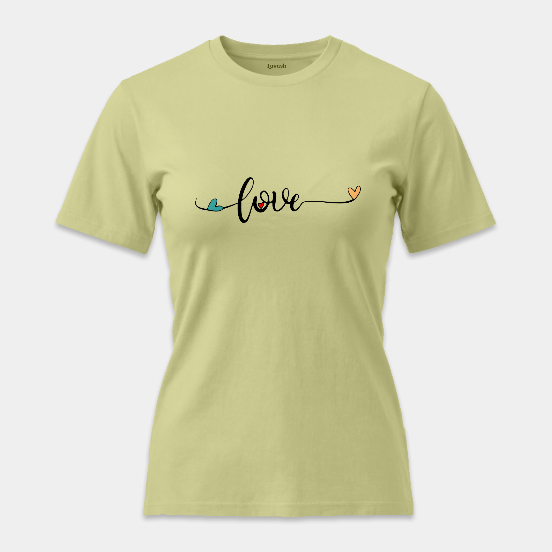 Camiseta Love Corazones Script